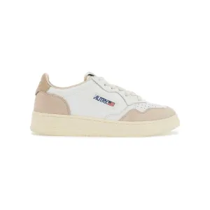 Autry leather medalist low sneakers