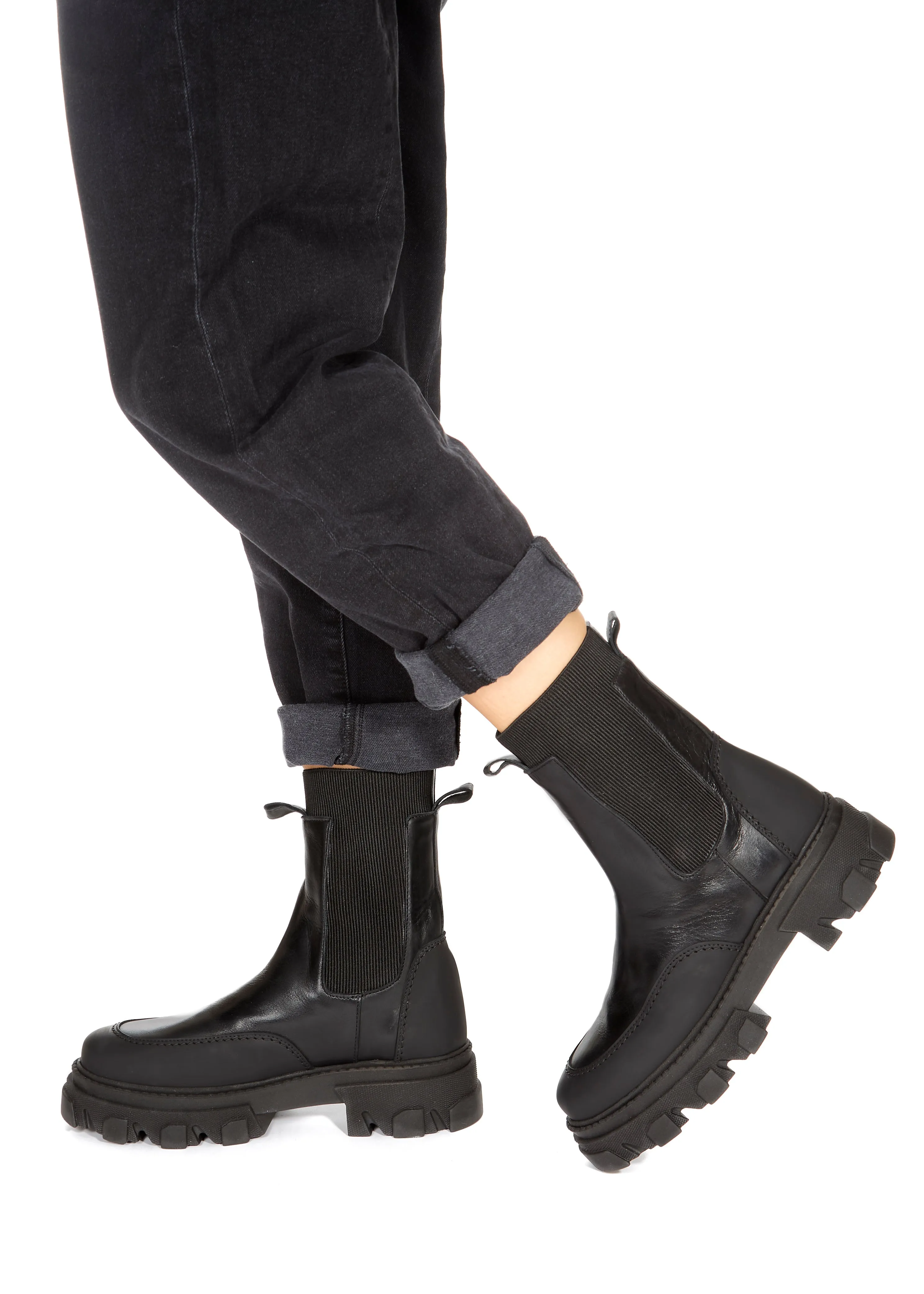 Black DAY Birger et Mikkelsen Maxine Chelsea Boot - Classic and Stylish