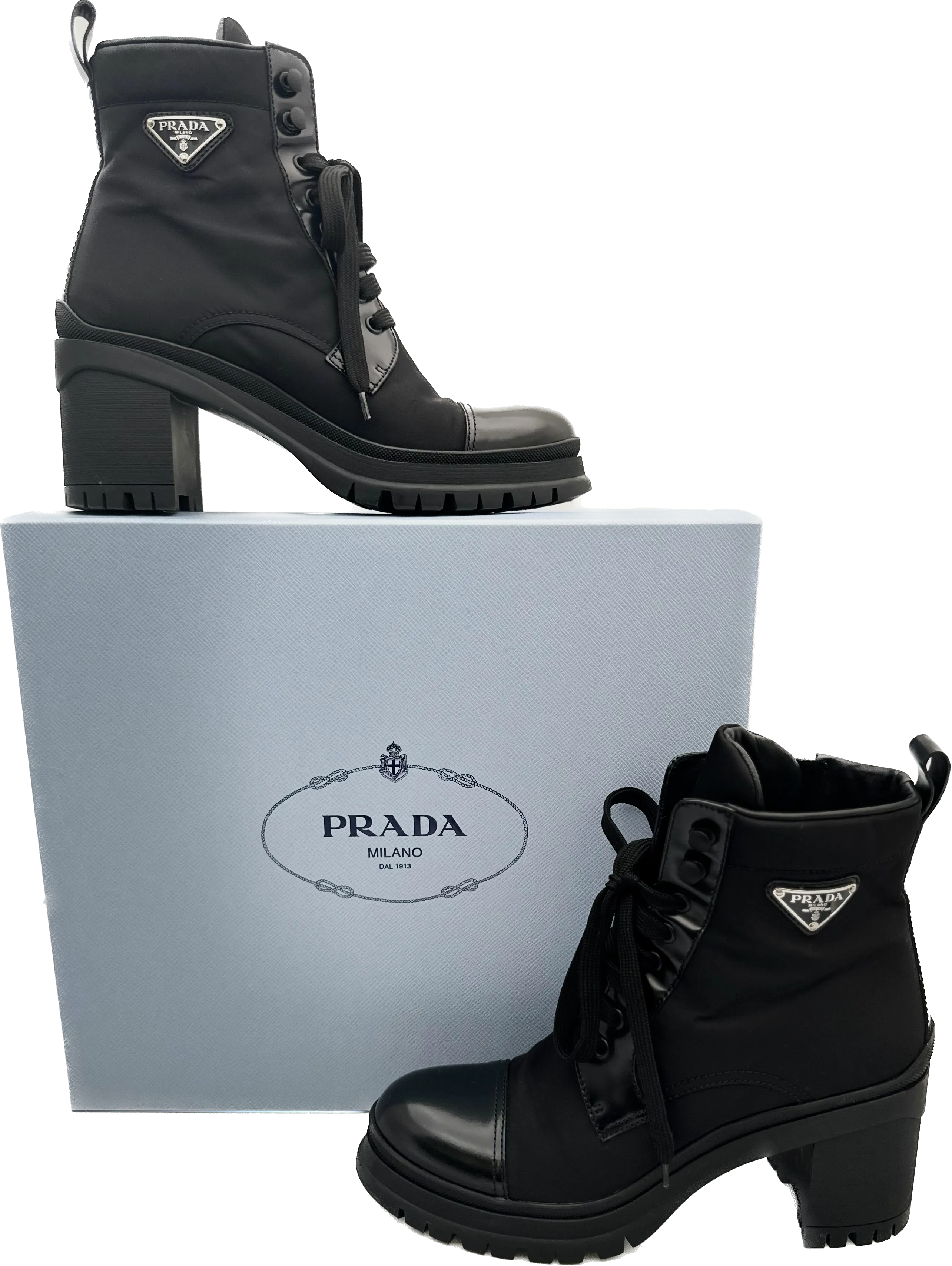 PRADA CLASSIC BRUSHED LEATHER AND NYLON LACED BOOTIES size 40 (PREOWNED)