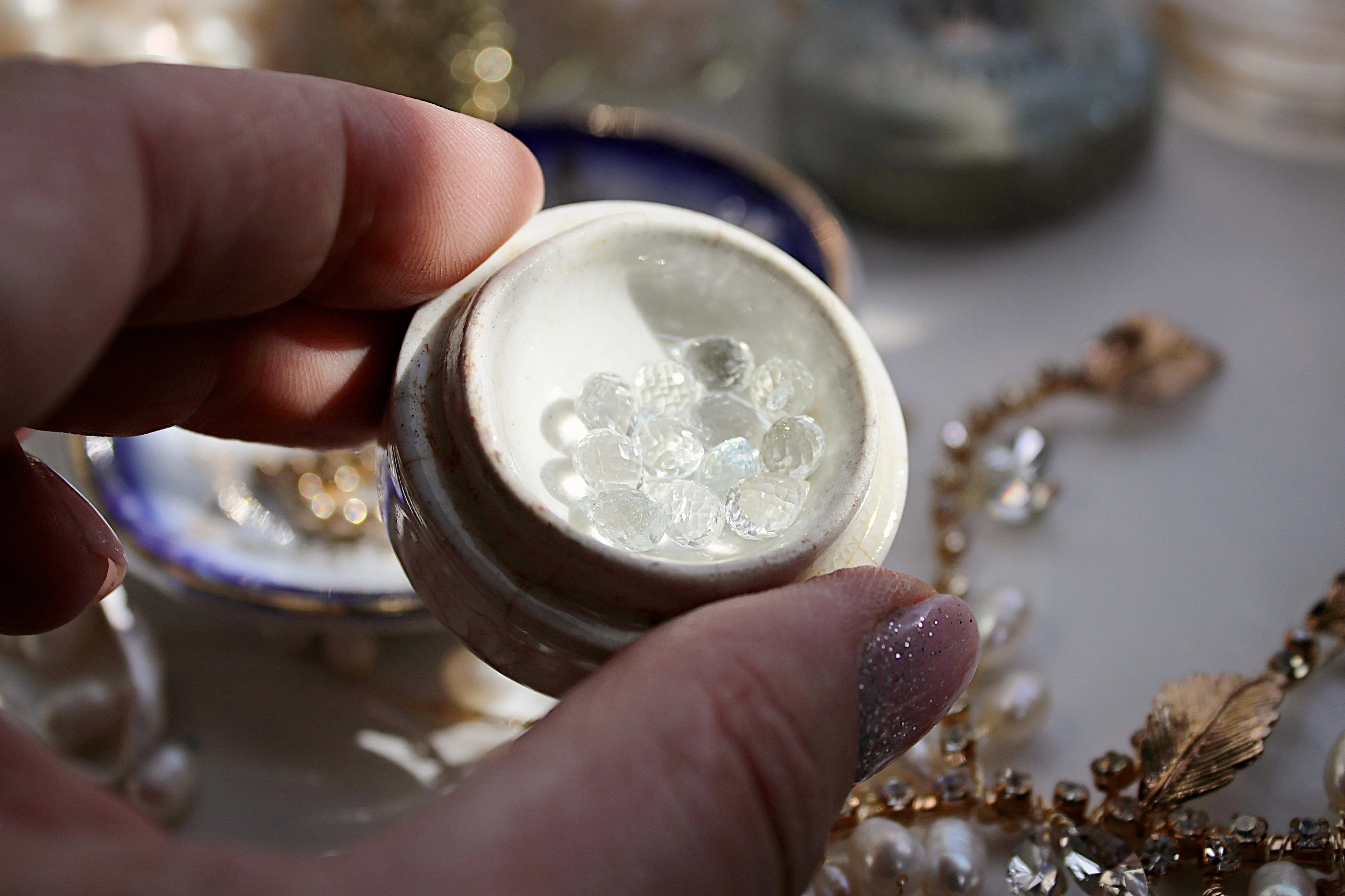 SARAH Gilded Freshwater Pearl and Genuine White Topaz Headpiece